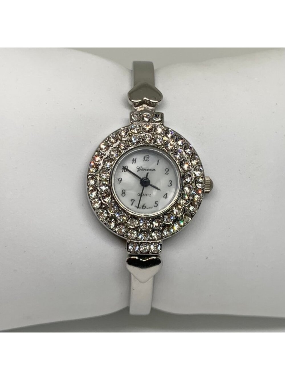 Geneva silvertone women cuff heart bracelet watch rhinestones 25mm 6.5” running
